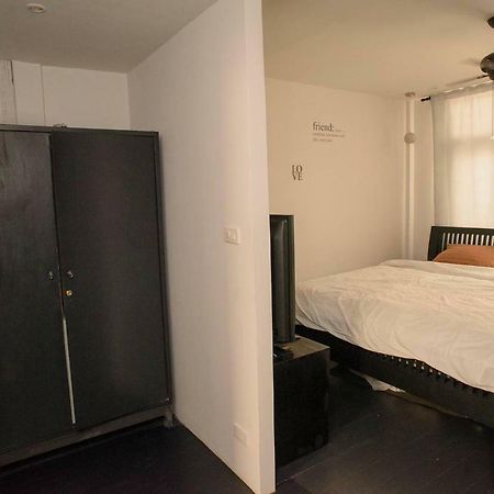 196 Oldtown Chic Hostel Bangkok Buitenkant foto